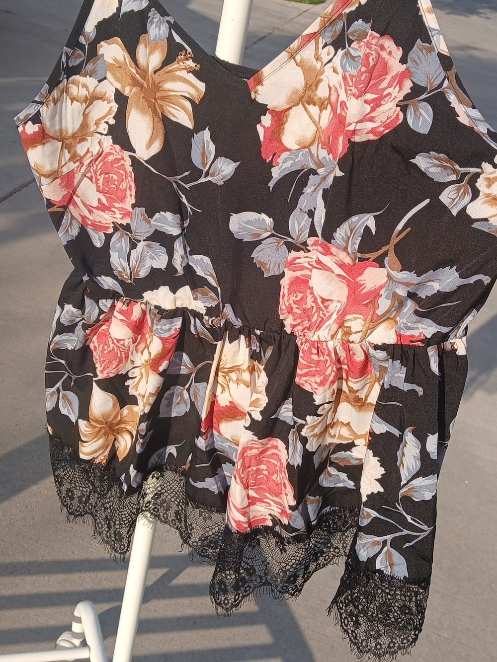 SHEIN Curve floral print camisole top EUC
